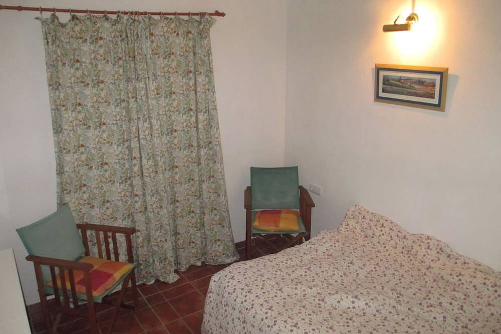 Schönes Ferienhaus mit schöner Aussicht in Almáchar, Cordillera Penibética