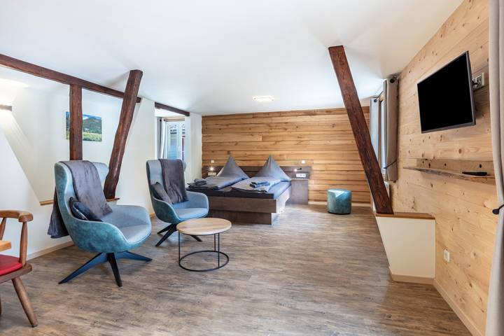 Gîte pour 3 personnes, avec balcon et jardin, animaux acceptés à Menzenschwand (St. Blasien)