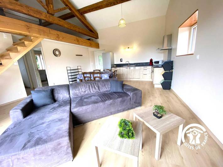 Gîte pour 4 personnes, avec terrasse à Les Martys