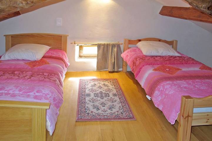 Location de vacances pour 4 personnes, avec jardin à Lalbenque - 2