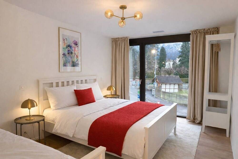 Ganze Wohnung, Jungfrau View Luxury Apartment with Bbq and Ac at Interlaken West Station by Swissdreamliving in Interlaken, Thunersee