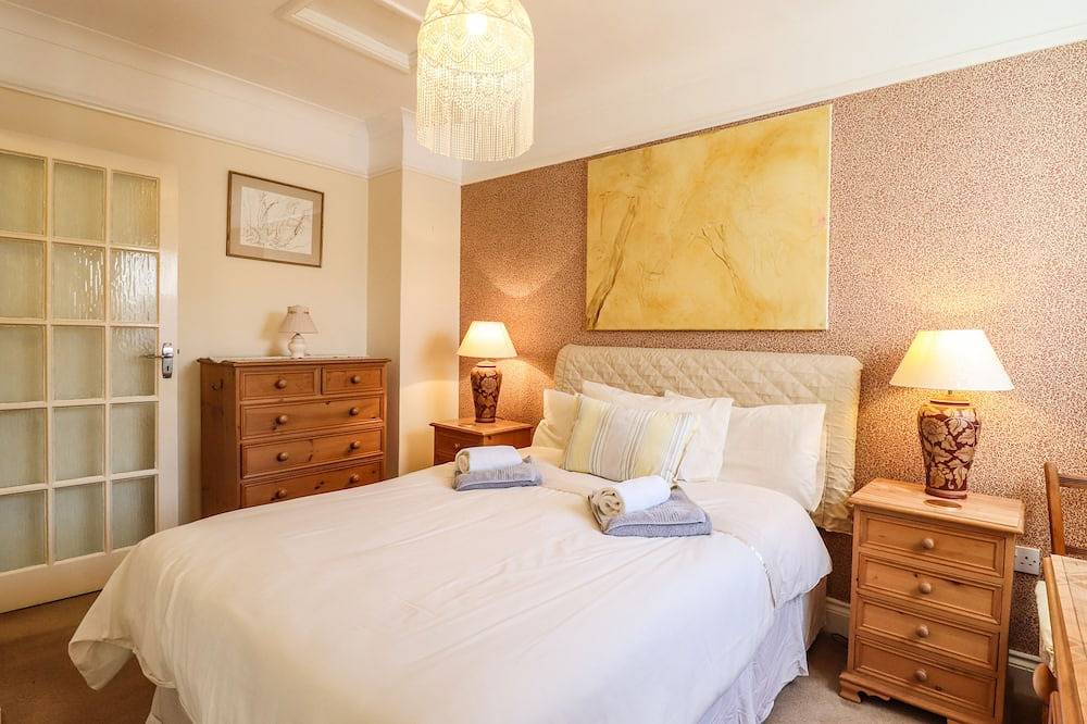 La Plage, pet friendly, country holiday cottage in Walmer in Deal, Kent