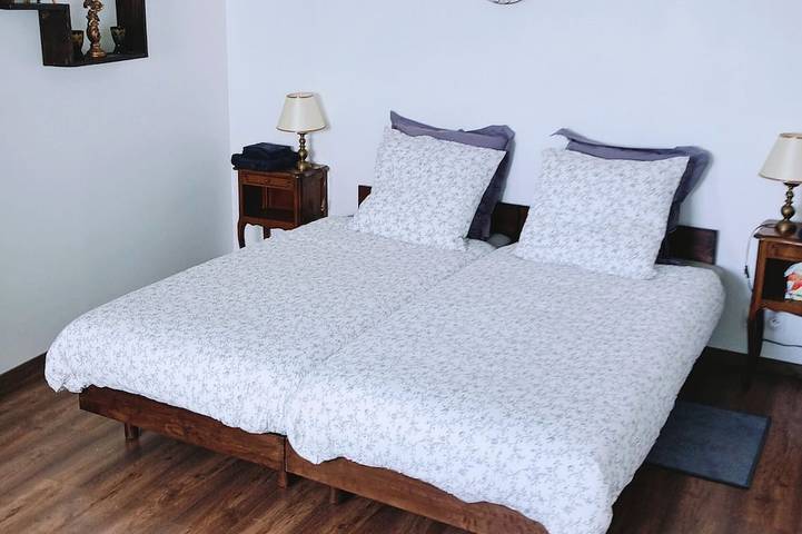 Gîte pour 8 personnes, avec jardin, animaux acceptés à Chammes - 3