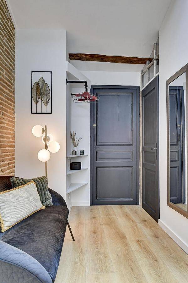 Family Room with Bathroom in Baziège, Canal du Midi