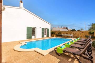 Villa in Cala en Porter, Alaior Municipality für 6 