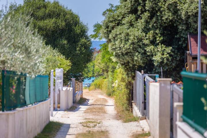 Ferienhaus für 4 Personen, mit Terrasse und Garten, mit Haustier in Peroj - 2