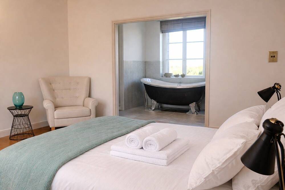 Grande maison #6 chambres #Proche Amboise/Tours in Mosnes, Région de Tours