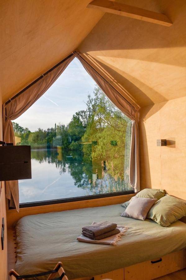 Double Room with Lake View in La Celle-sous-Gouzon, Région de Guéret