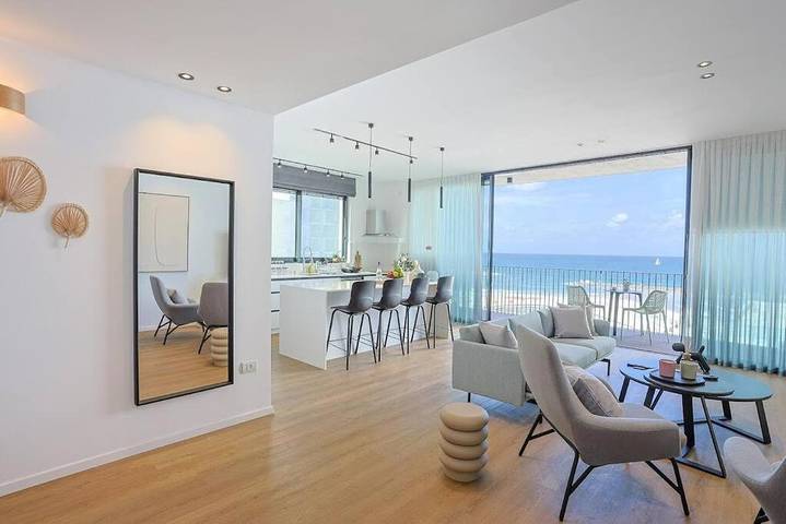 Apartamento para 5 personas, con balcón y vistas en Tel Aviv
