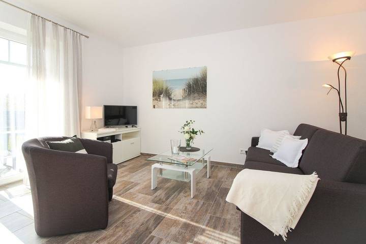 Ferienwohnung für 2 Personen, mit Garten und Terrasse in Norden - 3