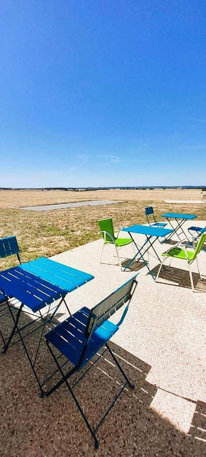 Location de vacances pour 15 personnes, avec terrasse et jardin à Argy - 4