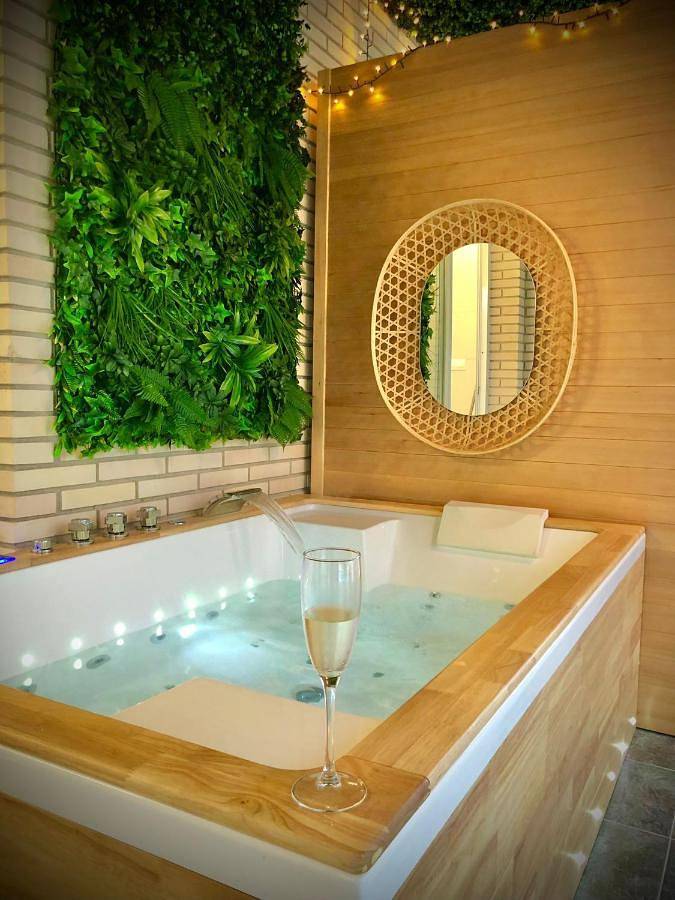 Chalet para 12 personas, con jardín y piscina además de vistas y sauna en Baix Camp - 3