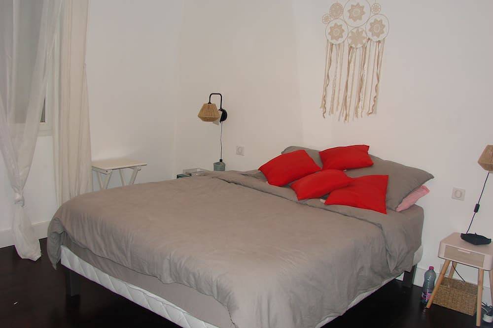 Provencal Escape in the Luberon - Villa with Swimming Pool and Mediterranean Garden in Mérindol, Parque natural regional del Luberon