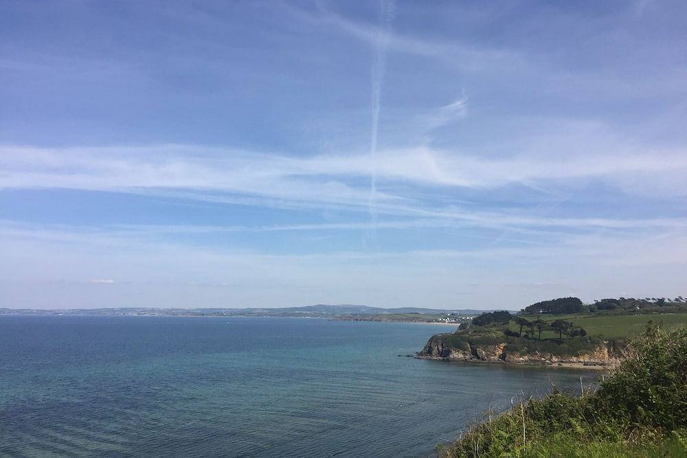 Chambre d hôtes pour 2 pers en baie de Douarnenez in Plonévez-Porzay, Iroise