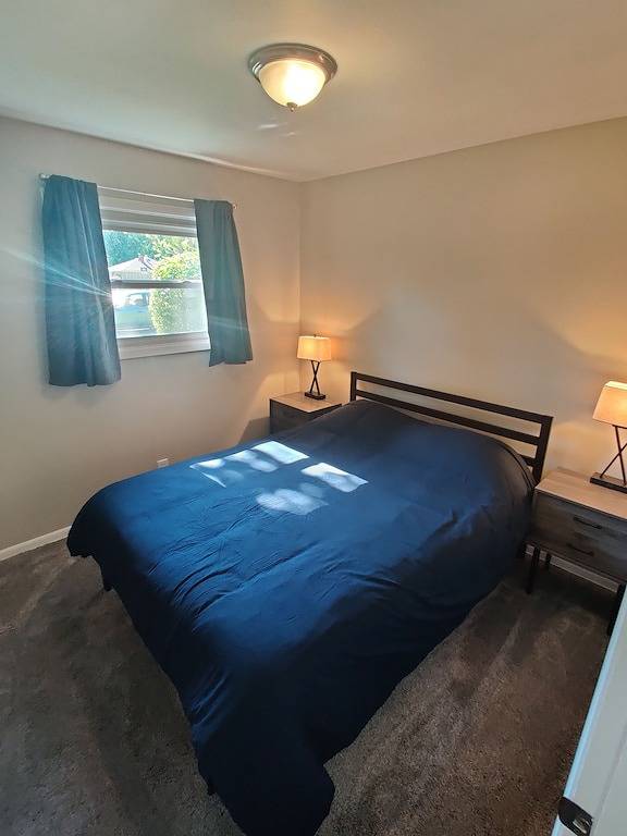 Breezy Paradise | Shared Beach | King Bed | Mentor in Mentor, Lake County (OH)