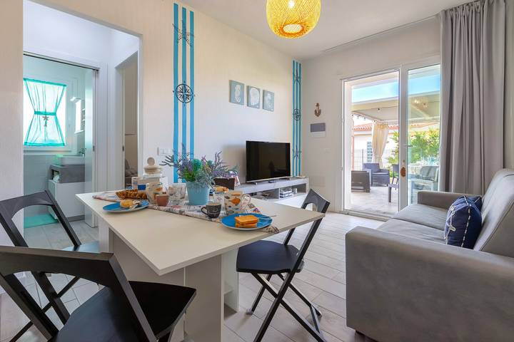 Casa vacanza per 5 persone, con Giardino a Lu Bagnu