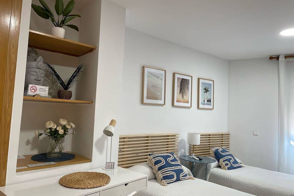 Appartement entier, Hotel Apartments Atrium Historic Center. 1.3 in Alcalá de Henares, Communaute de Madrid