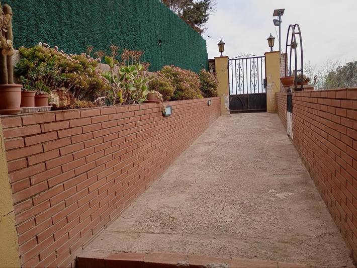 Casa rural para 4 personas, con vistas además de jardín y vistas al lago en Bajo Llobregat