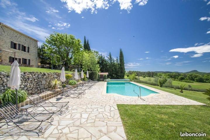 Chambre d’hôte pour 2 personnes, avec jardin ainsi que jacuzzi et piscine, animaux acceptés à Fayence - 3