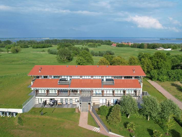 Ferienwohnung für 4 Personen, mit Garten und Balkon, kinderfreundlich in Hohen Wieschendorf - 2