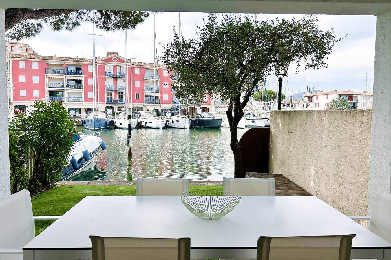 Apartamento entero, Renovated Apartment with Mooring - Air Conditioning - Wi-Fi in Port Grimaud, Grimaud