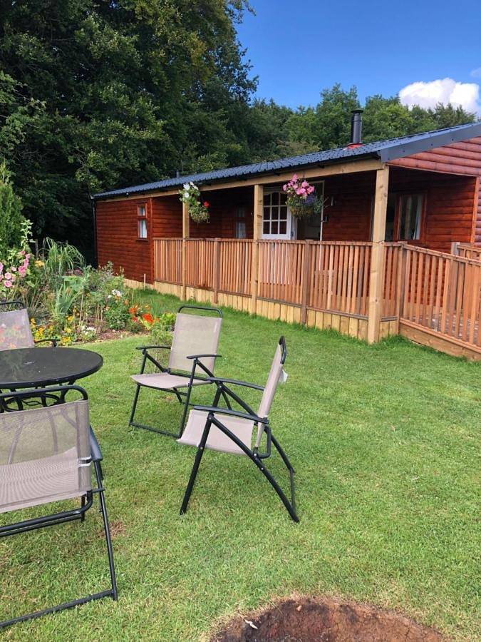 Lodge for 2 people with garden in Stroud, Gloucestershire