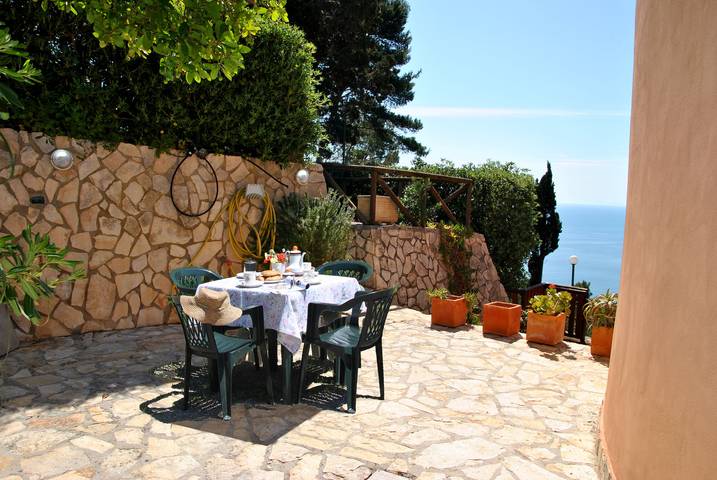 Ferienhaus für 4 Personen, mit Meerblick und Balkon/Terrasse in Sperlonga