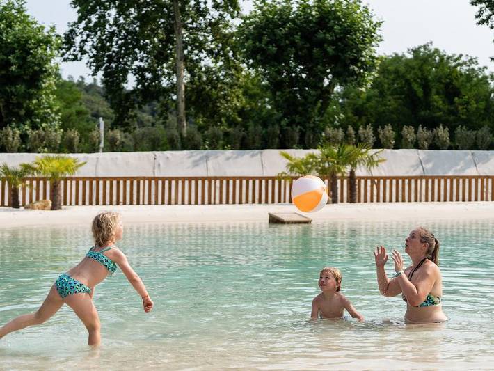 Camping Sunêlia La Clémentine - Chalet 5 personen - Prestige 5 Pers. 25m² + 10m2 in Cendras, Cevennen