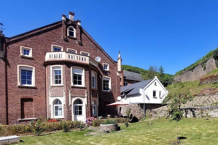Ferienwohnung für 6 Personen, mit Sauna, mit Haustier in Zell (Mosel)