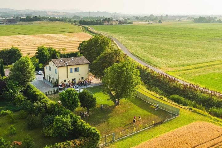 Hotel per 2 persone, con panorama e giardino, con animali domestici in Valsamoggia