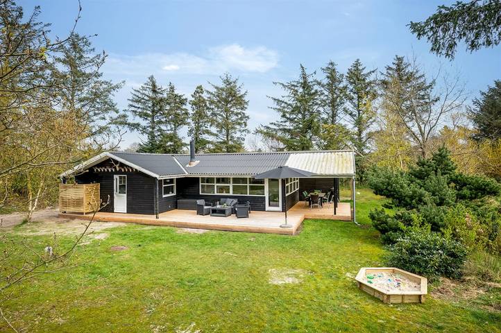 Ferienhaus für 4 Personen, mit Terrasse, mit Haustier in Tirpitz Museum (Oksby)