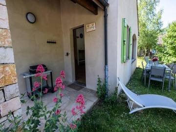 Gîte pour 6 personnes, avec terrasse et piscine, animaux acceptés dans Massegros Causses Gorges