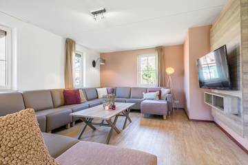 Bungalow voor 14 Personen in Weert, Limburg, Afbeelding 1