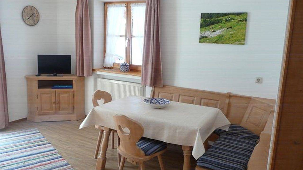 Ganze Ferienwohnung, Ferienwohnung für 2 Personen (49 m²) in Oberammergau in Oberammergau, Bayerische Alpen