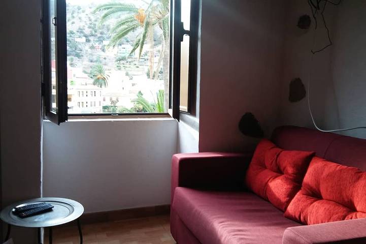 Maison de couple idéale avec de belles vues sur la ville, excellente pour les promeneurs. in Vallehermoso, La Gomera