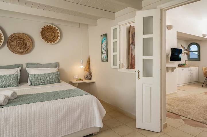 Michelangelo Beach Villa with Sea View in Santorini