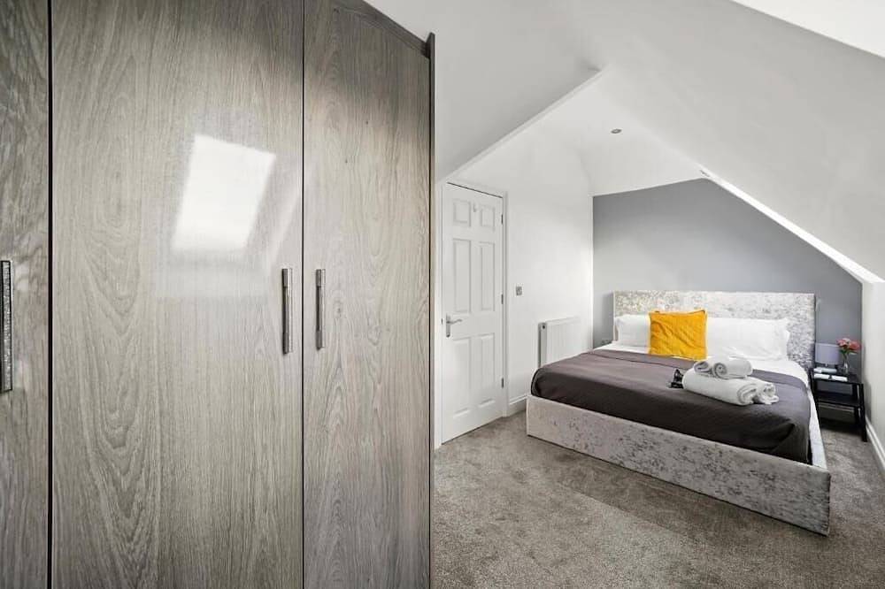 Fantastic Maidstone Flat - Sleeps 4 in Kent