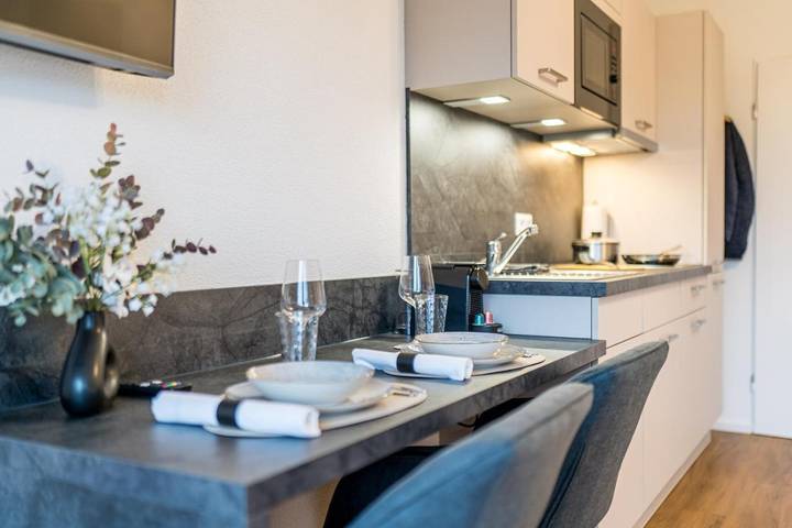 Ferienwohnung für 2 Personen, mit Balkon und Terrasse sowie Garten und Ausblick in Küssaberg - 3