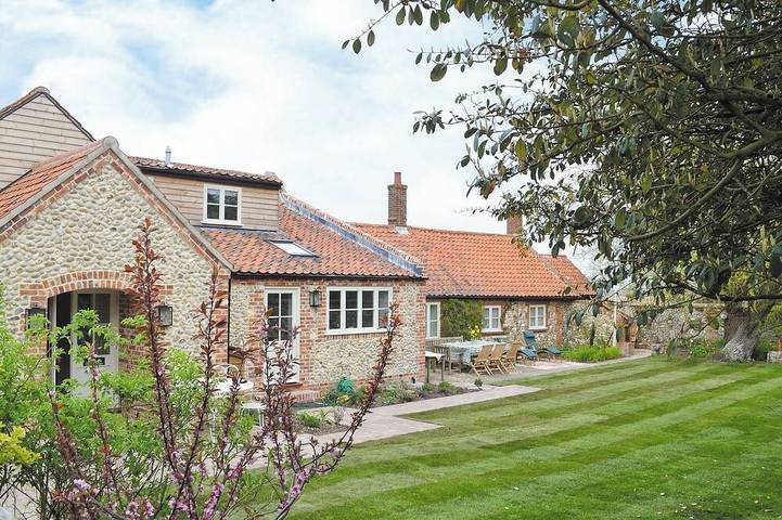Cottage for 10 people, with garden in Brancaster