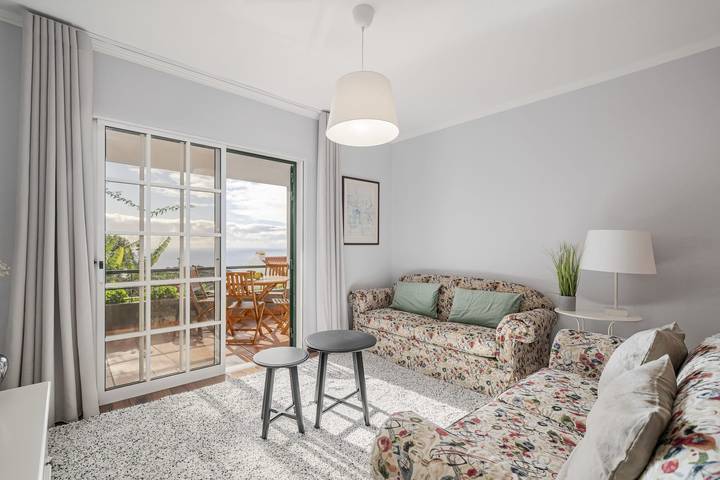 Gîte pour 5 personnes, avec jardin et balcon, adapté aux familles à Caniço - 4