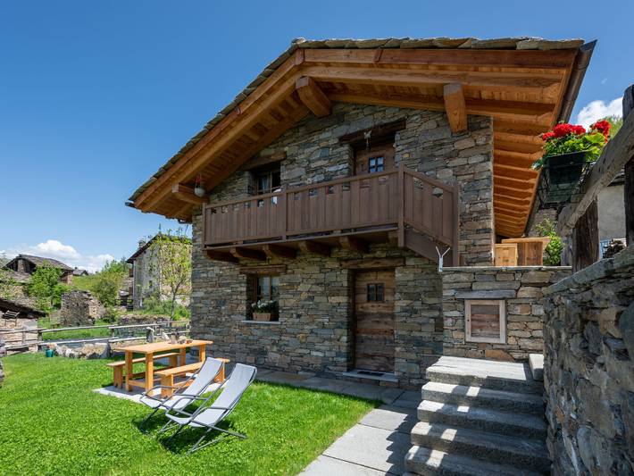 Vakantiewoning voor 4 personen, met Terras en Tuin in Valle d'Aosta