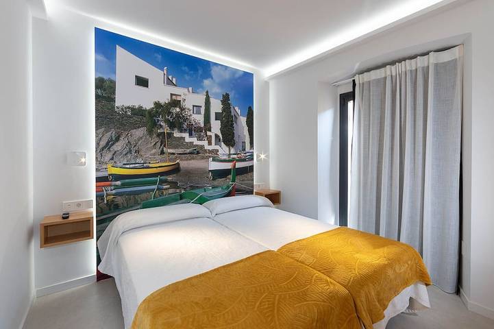 Gîte pour 4 personnes, avec balcon dans Theatre Musee Dali - 2