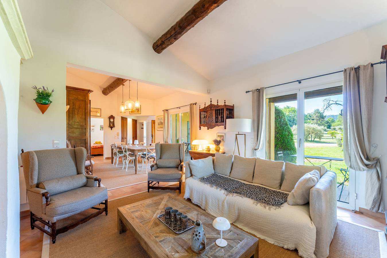 Élégance et sérénité au cœur des Alpilles : séjournez au Mas Lis Amélie à Eygalières in Eygalières, Région d'Arles