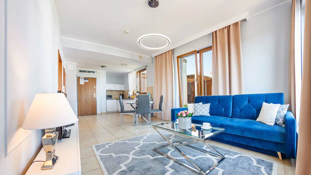 Hel semesterlägenhet, Sun&Snow Olympic Park - Apartament B 604 mit Terrasse und Meerblick in Kołobrzeg, Polish Baltic Sea