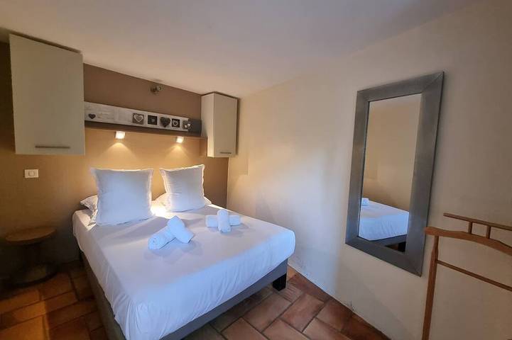 Mazet Hortensia air-conditioned, private terrace-shared pool - Vallée des Baux in Paradou, Arles region