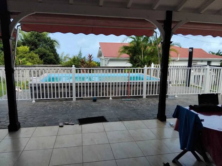 Location de vacances pour 7 personnes, avec piscine et balcon à Capesterre-Belle-Eau - 2