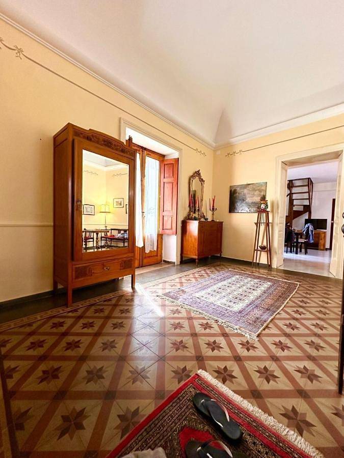 Casa vacanza per 6 persone, con giardino e idromassaggio, con animali domestici in Aci Bonaccorsi