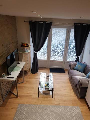 Gîte pour 2 personnes, avec vue, animaux acceptés dans Ardevon
