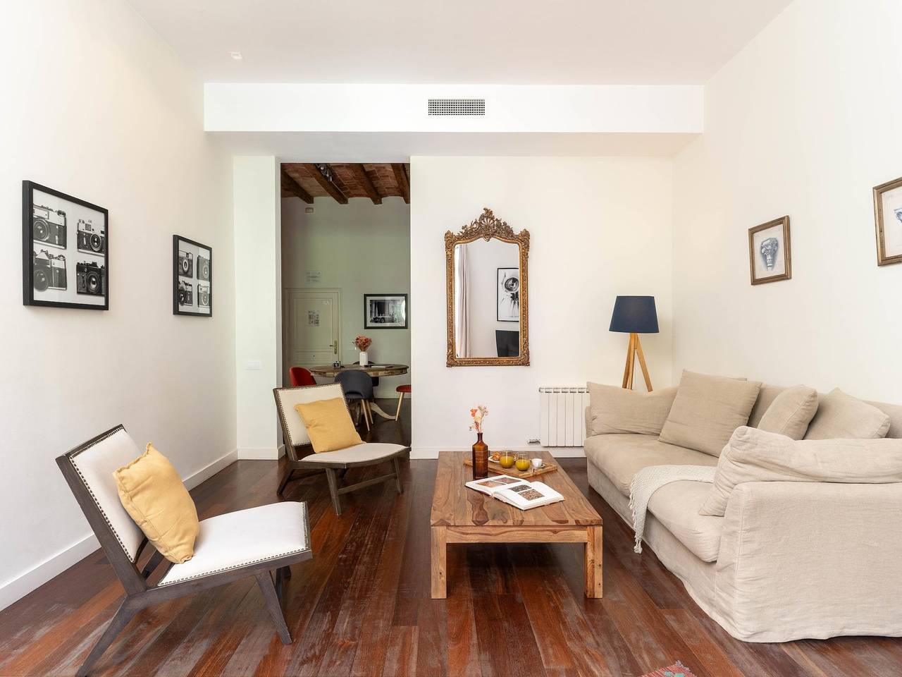 Apartamento vacacional entero, Apartamento superior de tres dormitorios in Centro Barcelona, Barcelona