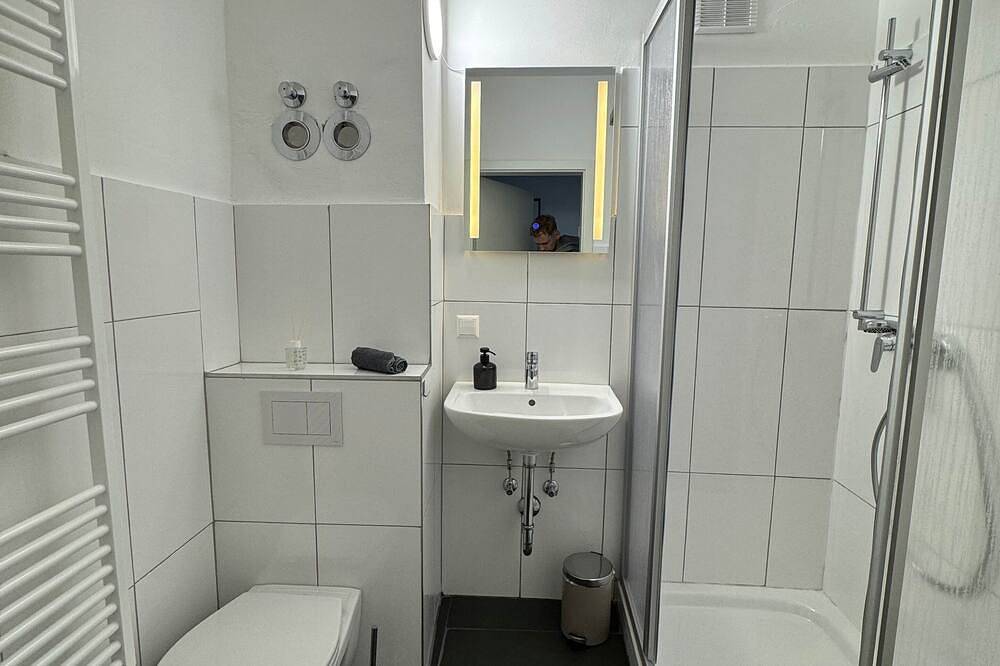 Ganze Wohnung, Zentrale helle 2-Zimmer Wohnung mit modernem Flair in Salzgitter, Braunschweig und Umgebung